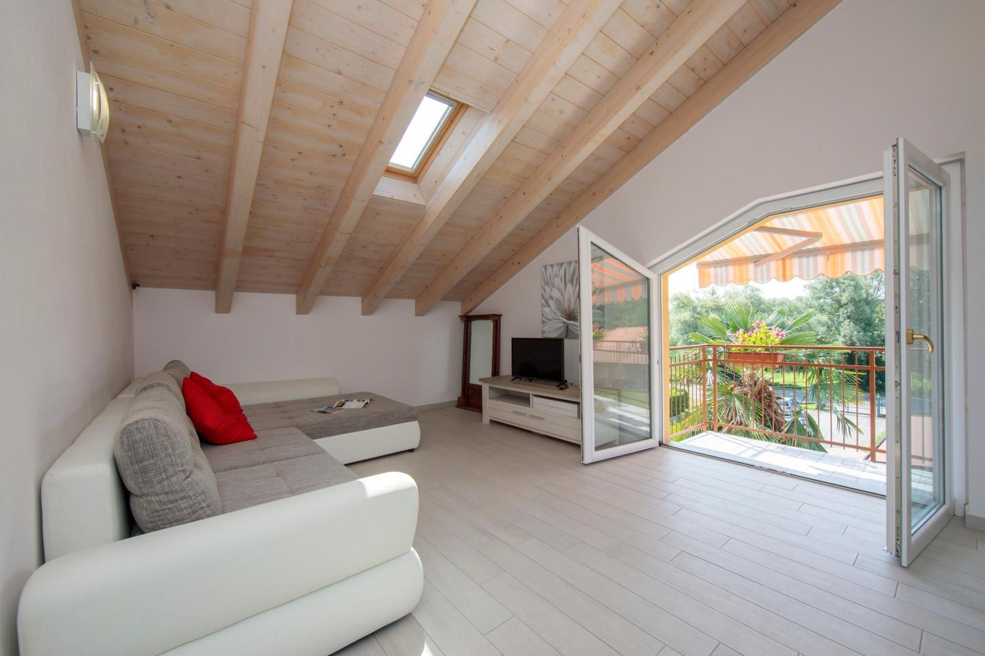 Silver Lake Apartment - Happy Rentals Angera Exteriör bild